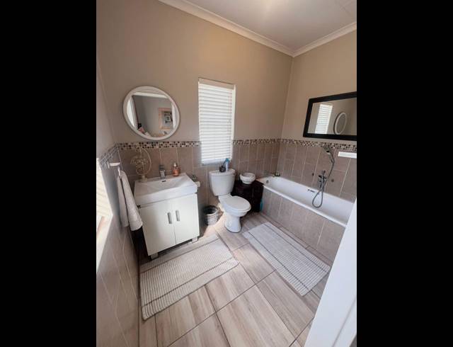 4 BEDROOM TOWNHOUSE FOR SALE IN CASHAN